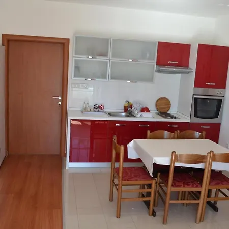 Ferienwohnung Fuer 5 Personen Ca 60 Qm In Srima, Dalmatien Norddalmatien - B60472 Apartamento Srima