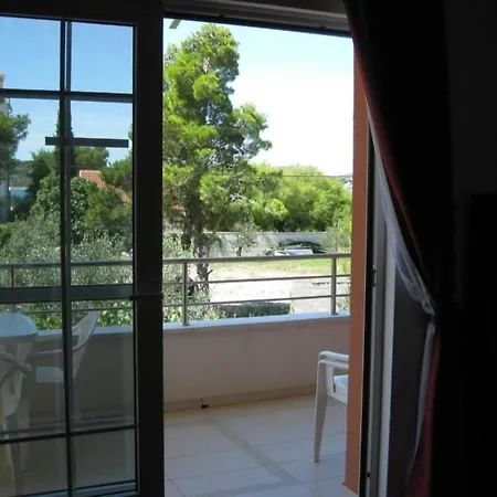 Ferienwohnung Fuer 5 Personen Ca 60 Qm In Srima, Dalmatien Norddalmatien - B60472 Apartamento